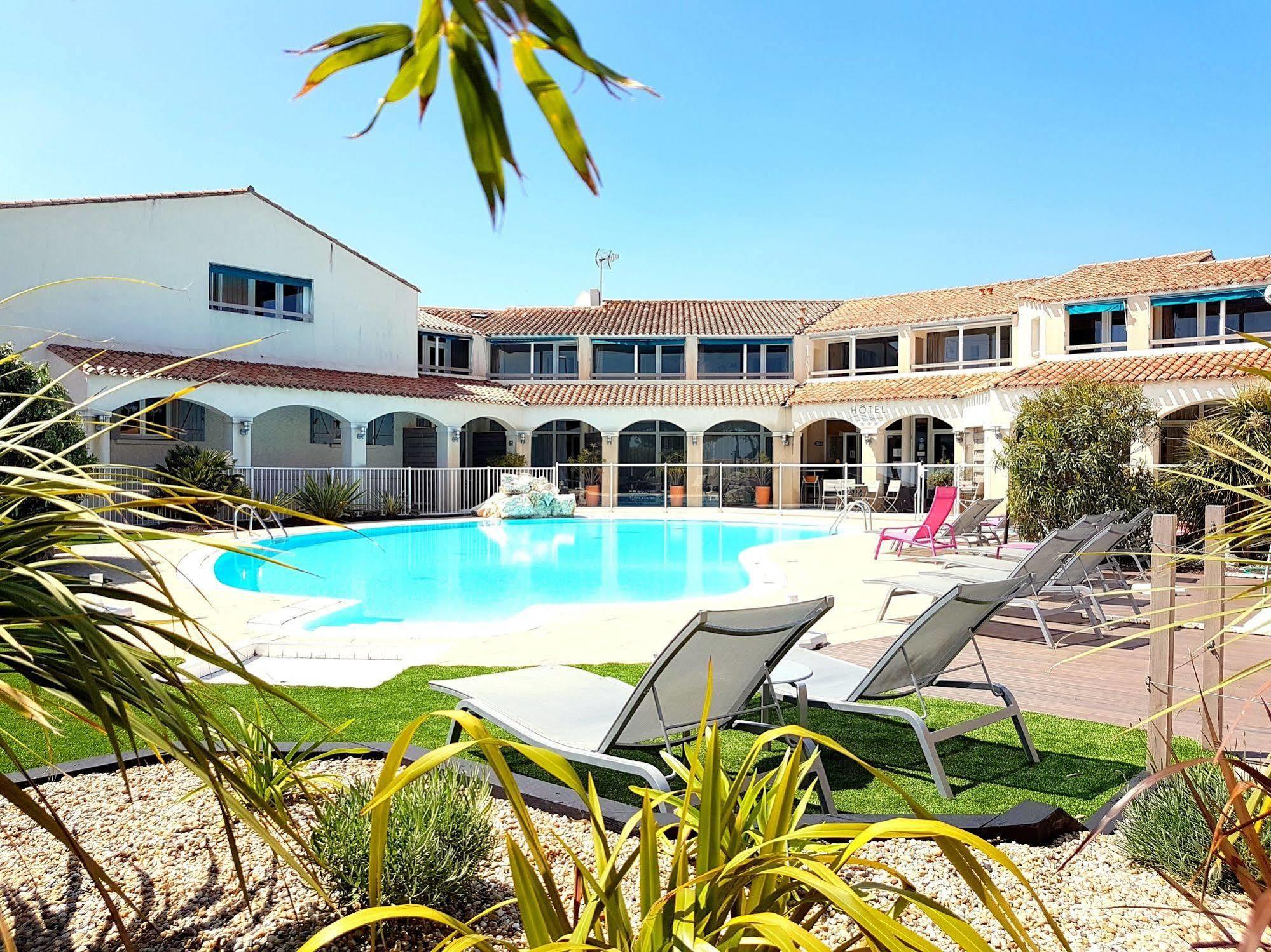 Hotel Restaurant Le Grand Large - Face A La Plage - Ile De Re Rivedoux-Plage Exteriér fotografie